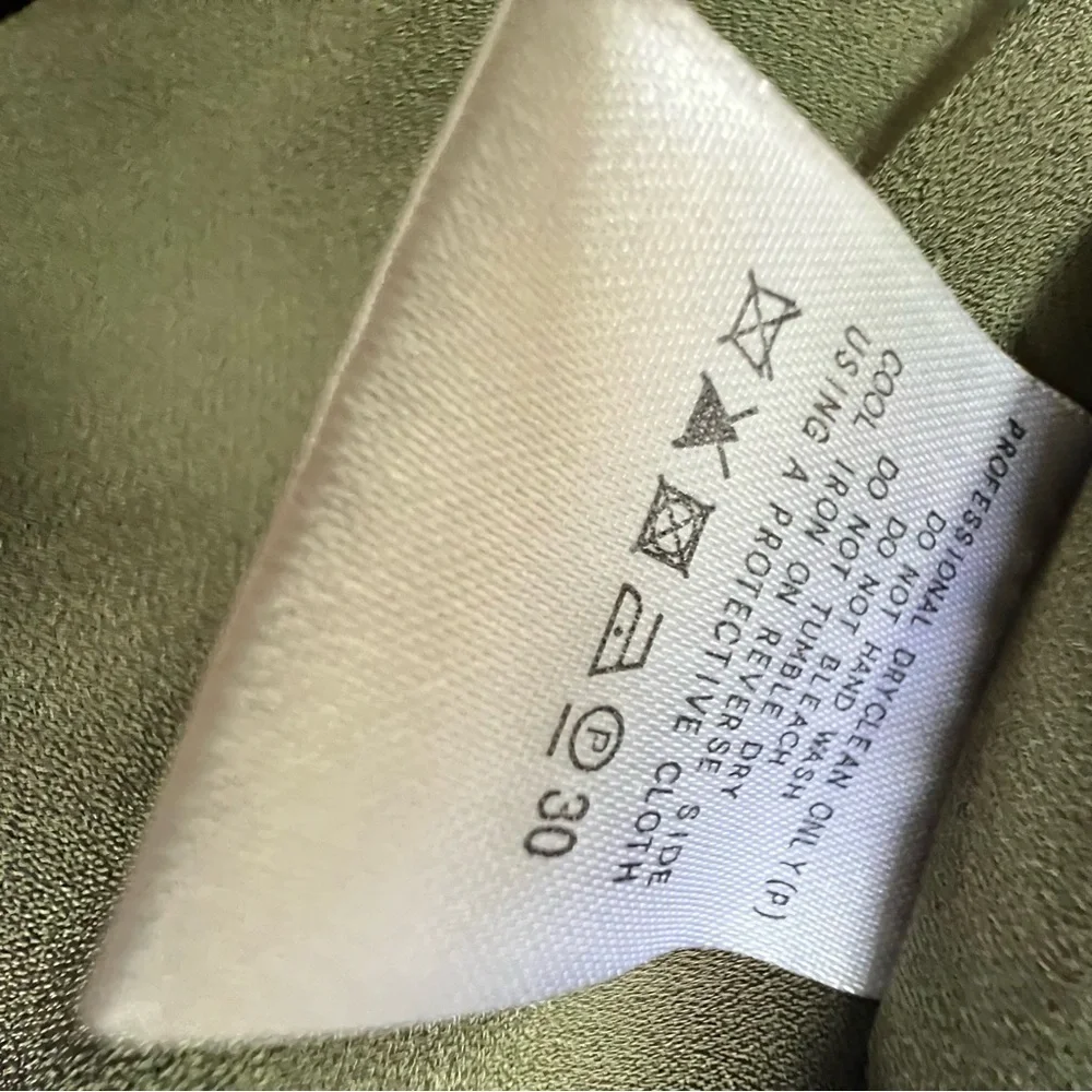 Fame and Partners Green Midi V-Neckline Wrap Dress in Size 8 - Picture 9 of 13